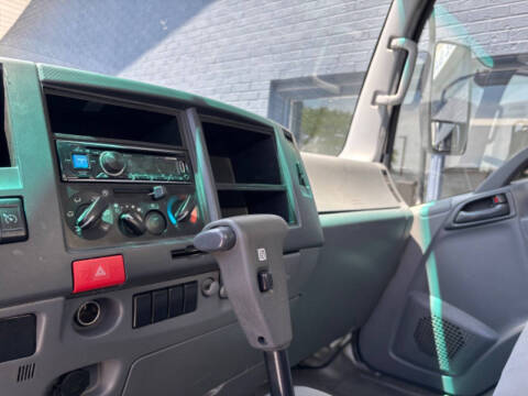 2018 Isuzu NPR Box Van