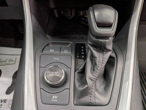 2021 Toyota RAV4 Hybrid LE
