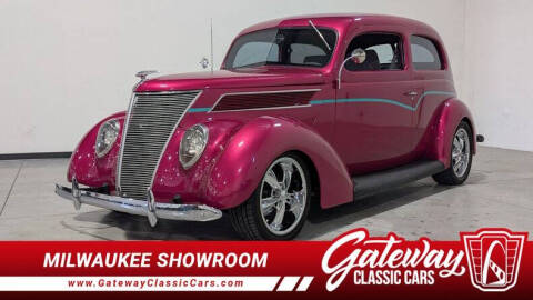 1937 Ford Tudor