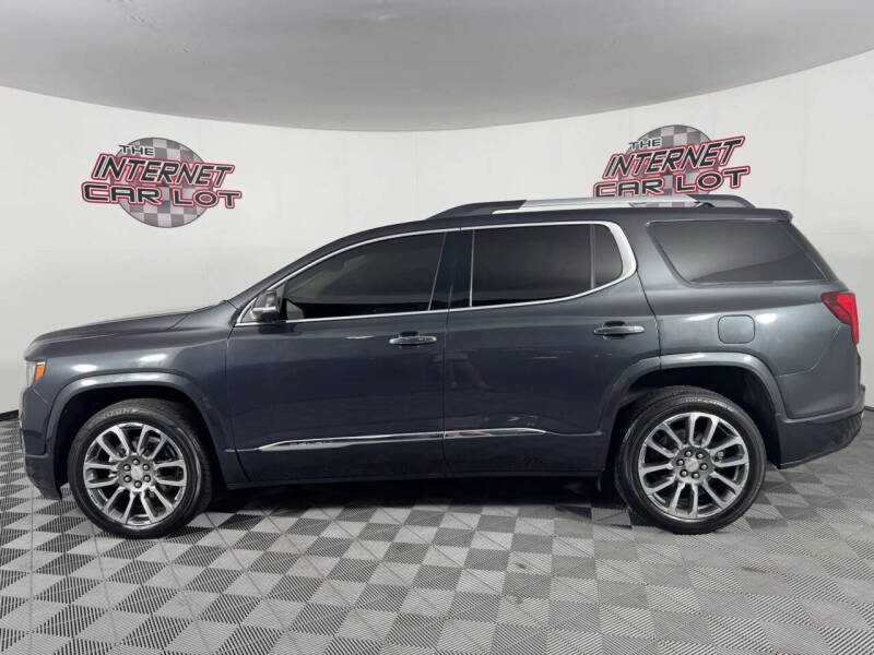 2022 GMC Acadia Denali