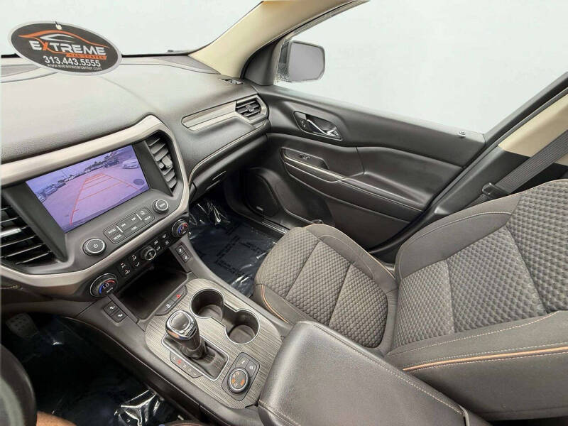 2017 GMC Acadia SLE-2