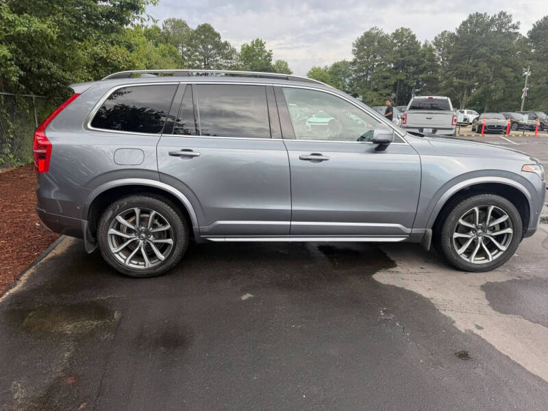 2017 Volvo XC90 T5 Momentum