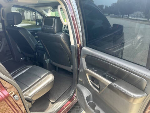 2015 Nissan Armada Platinum