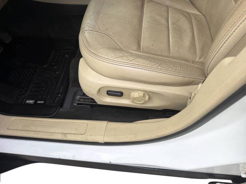 2015 Ford Taurus SEL