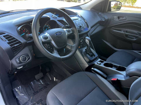2016 Ford Escape S