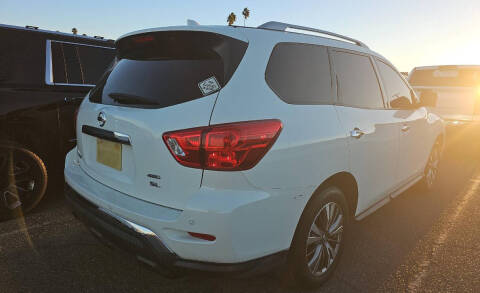 2019 Nissan Pathfinder SL