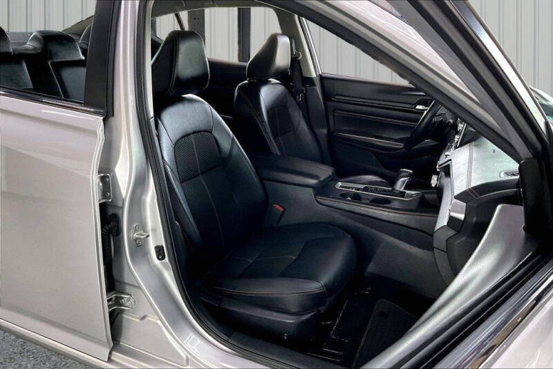 2020 Nissan Altima 2.5 SR