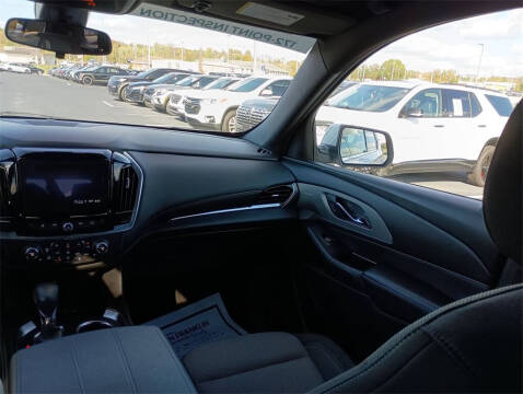 2022 Chevrolet Traverse LT Cloth