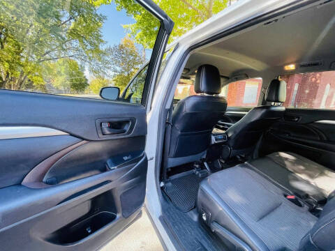 2017 Toyota Highlander LE Plus