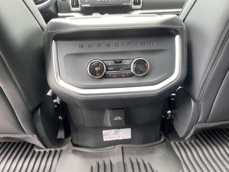 2026 Ford Expedition Tremor