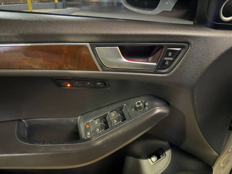 2012 Audi Q5 2.0T quattro Premium Plus