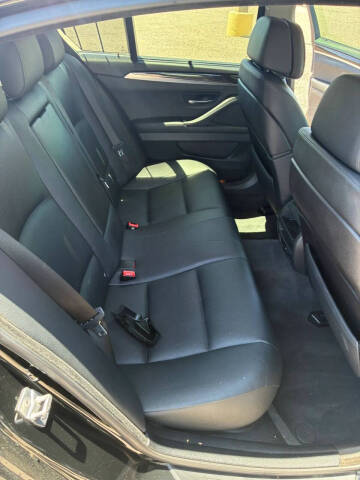 2011 BMW 5 Series 528i