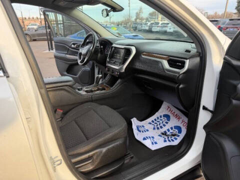 2017 GMC Acadia SLE-2