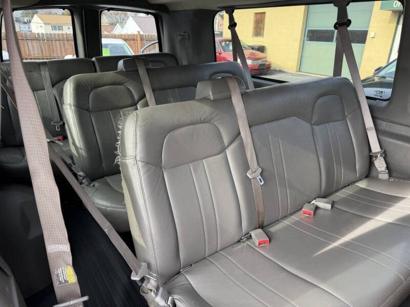 2017 Chevrolet Express LS 3500
