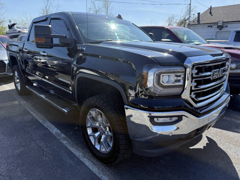 Used 2017 GMC Sierra 1500 SLT with VIN 3GTU2NEC7HG408451 for sale in Whitehall, OH
