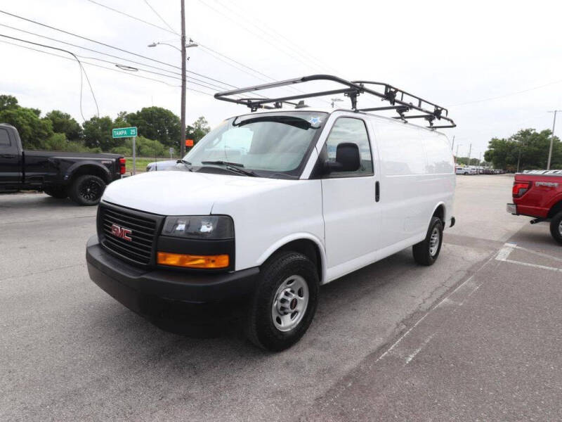 2022 GMC Savana 2500