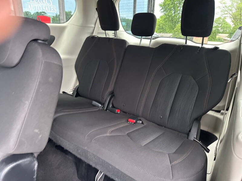 2017 Chrysler Pacifica LX