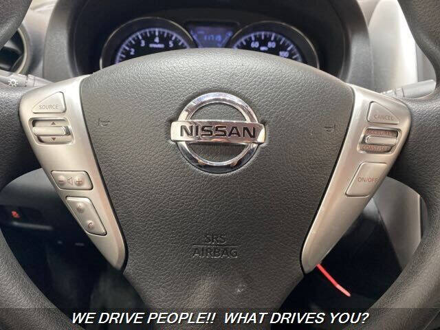 2019 Nissan Versa SV