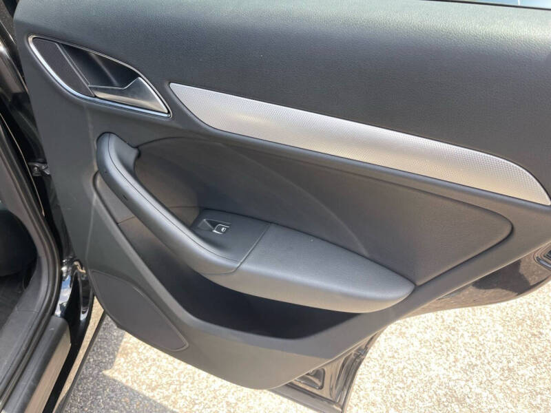 2016 Audi Q3 2.0T quattro Premium Plus