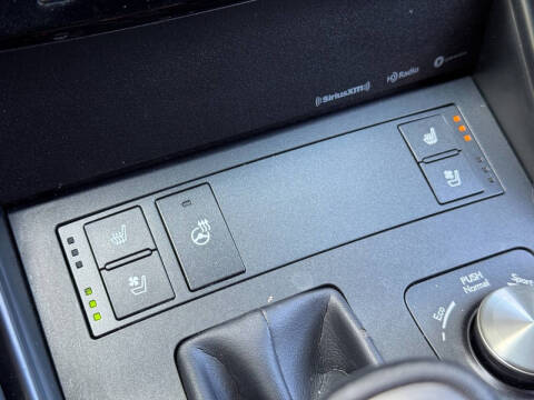 2023 Lexus IS 300