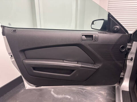 2013 Ford Mustang V6