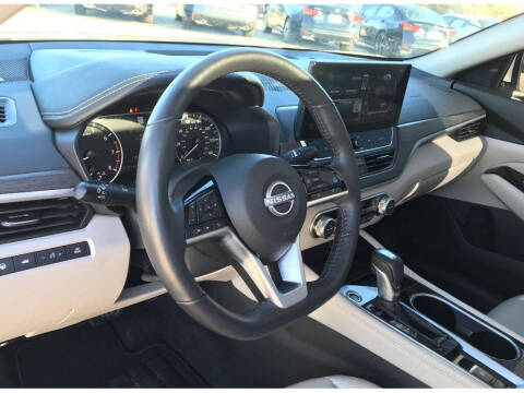 2024 Nissan Altima 2.5 SL