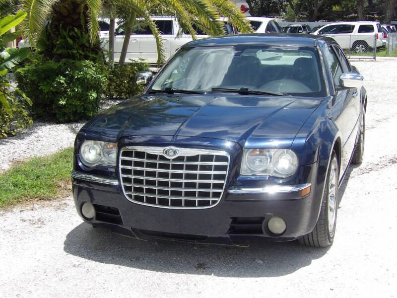 Used 2006 Chrysler 300 C with VIN 2C3LA63H26H100334 for sale in Fort Myers, FL