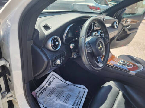 2017 Mercedes-Benz GLC GLC 300