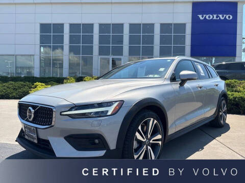 2025 Volvo V60 Cross Country B5 Plus