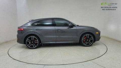 2023 Porsche Cayenne GTS Coupe