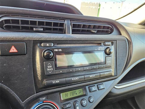 2014 Toyota Prius c Four