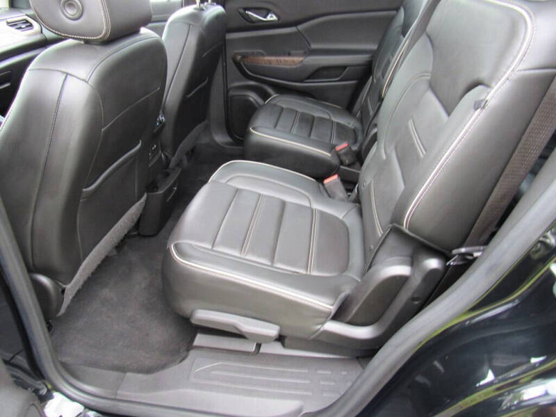 2021 GMC Acadia Denali