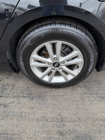 2016 Hyundai Sonata SE