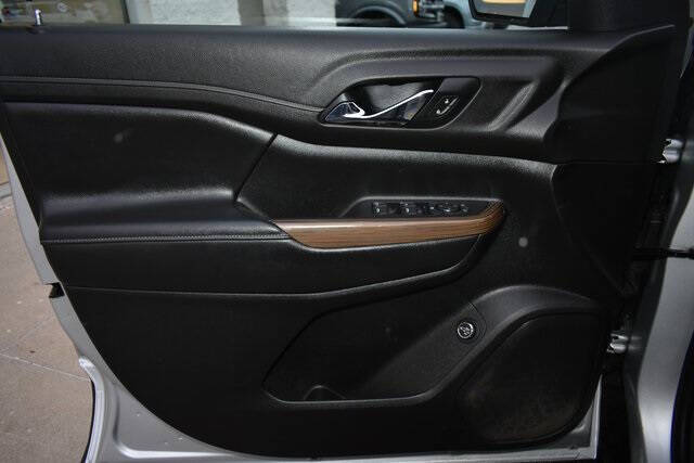 2019 GMC Acadia SLE-2