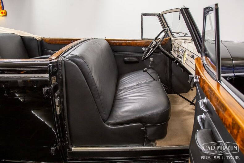 1937 Cadillac Series 85