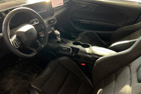 2025 Ford Mustang Dark Horse