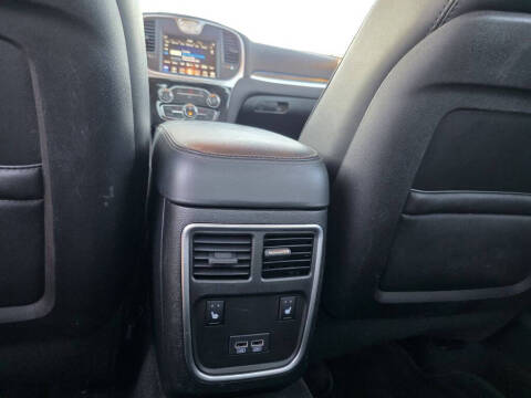 2018 Chrysler 300 Limited