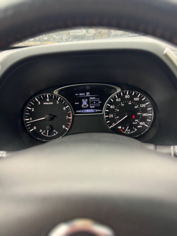 2020 Nissan Pathfinder SL