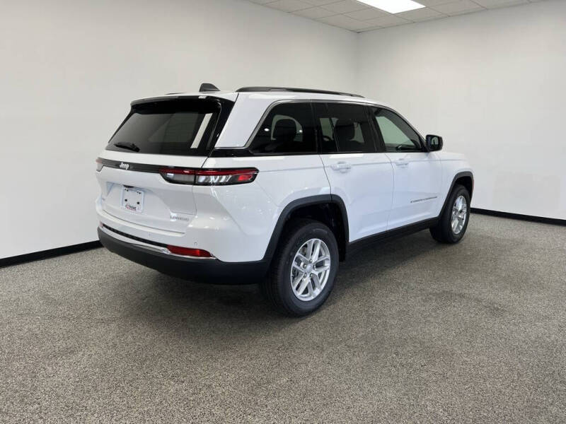 2025 Jeep Grand Cherokee Laredo X