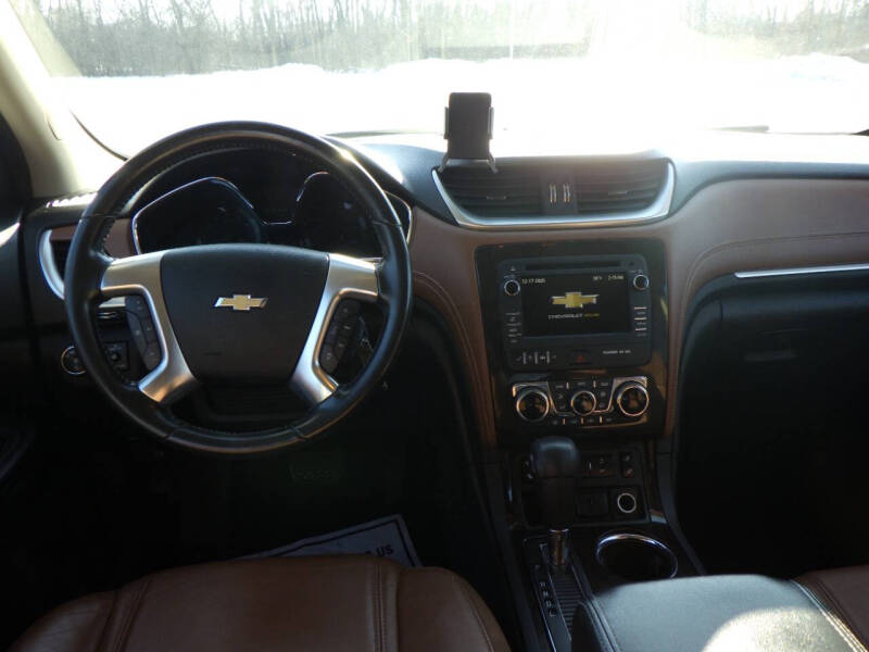 2017 Chevrolet Traverse LT