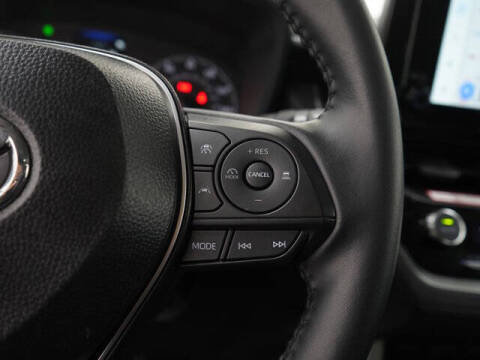 2025 Toyota Corolla Cross LE