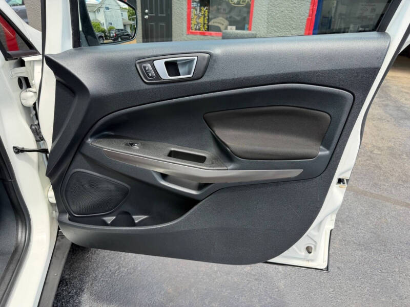 2018 Ford EcoSport SE