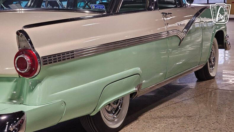 1956 Ford Crown Victoria