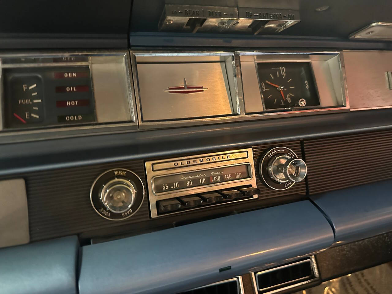 1963 Oldsmobile 98 31