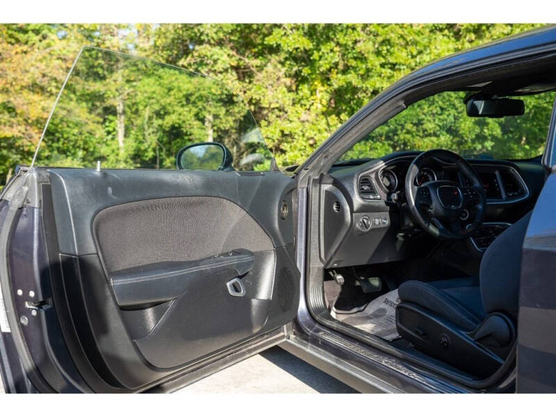 2016 Dodge Challenger SXT