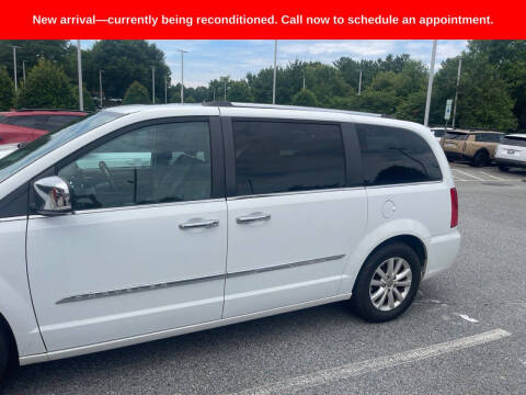 2016 Chrysler Town and Country Limited Platinum