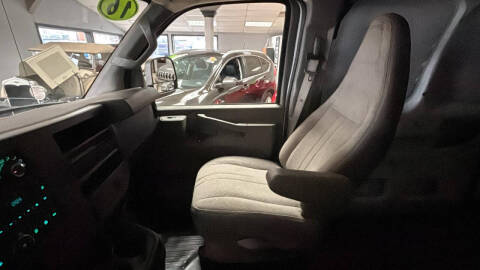 2016 Chevrolet Express 2500