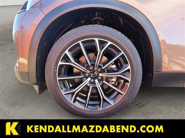 2025 Mazda CX-70 Plug-in Hybrid Premium Plus