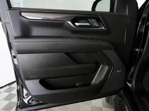 2025 GMC Yukon Elevation