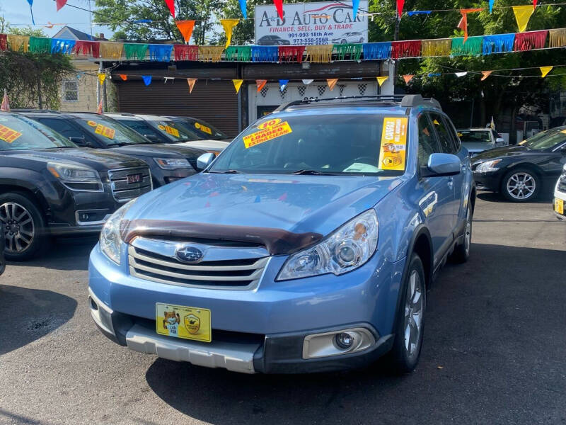 2010 Subaru Outback 3.6R Limited photo 3